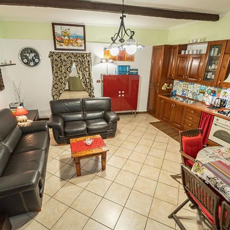 Casarella Chiara Apartment Naples Luaran gambar