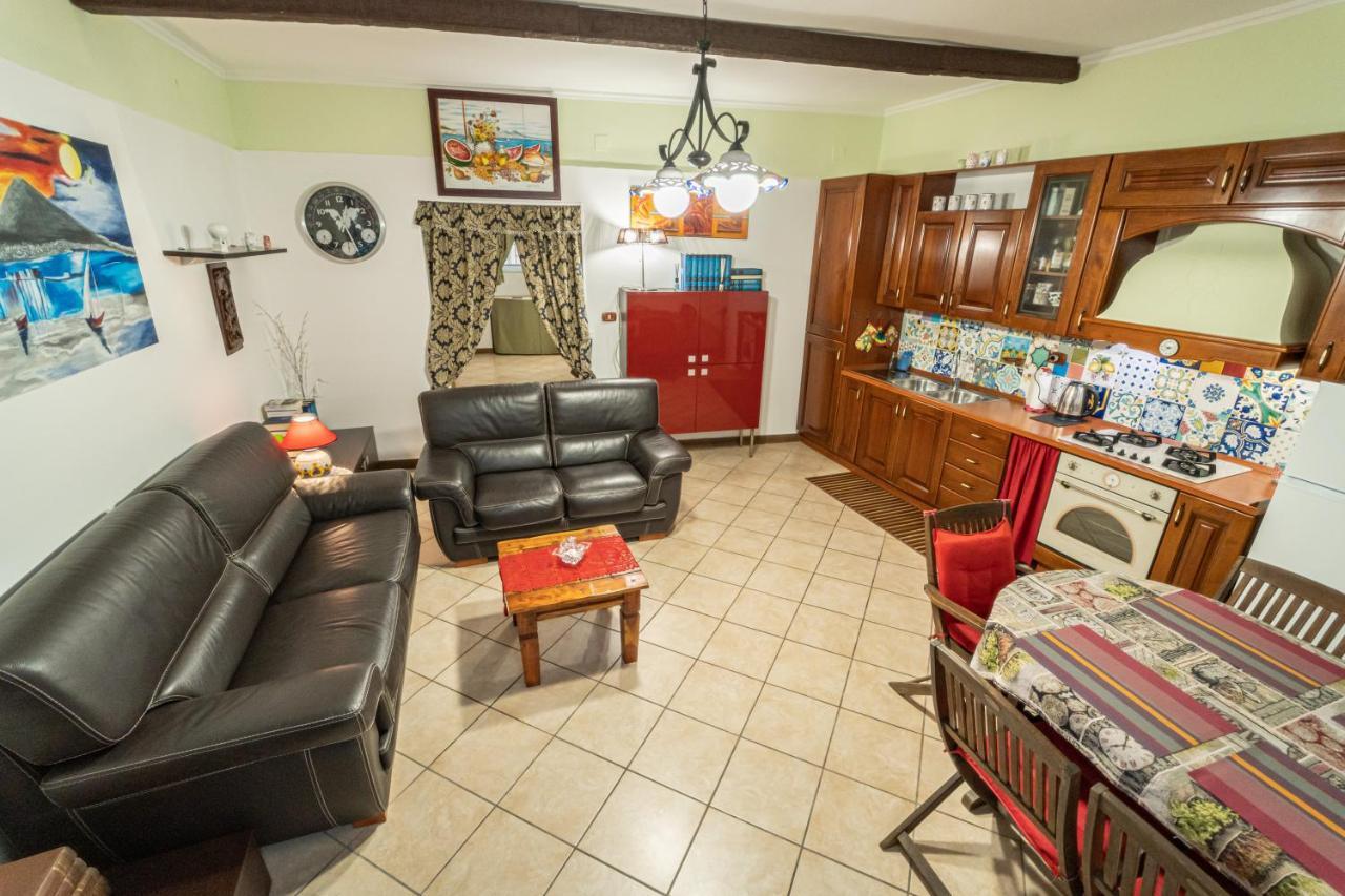 Casarella Chiara Apartment Naples Luaran gambar