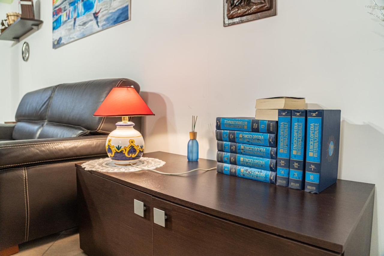 Casarella Chiara Apartment Naples Luaran gambar