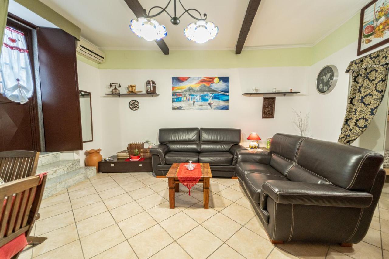 Casarella Chiara Apartment Naples Luaran gambar