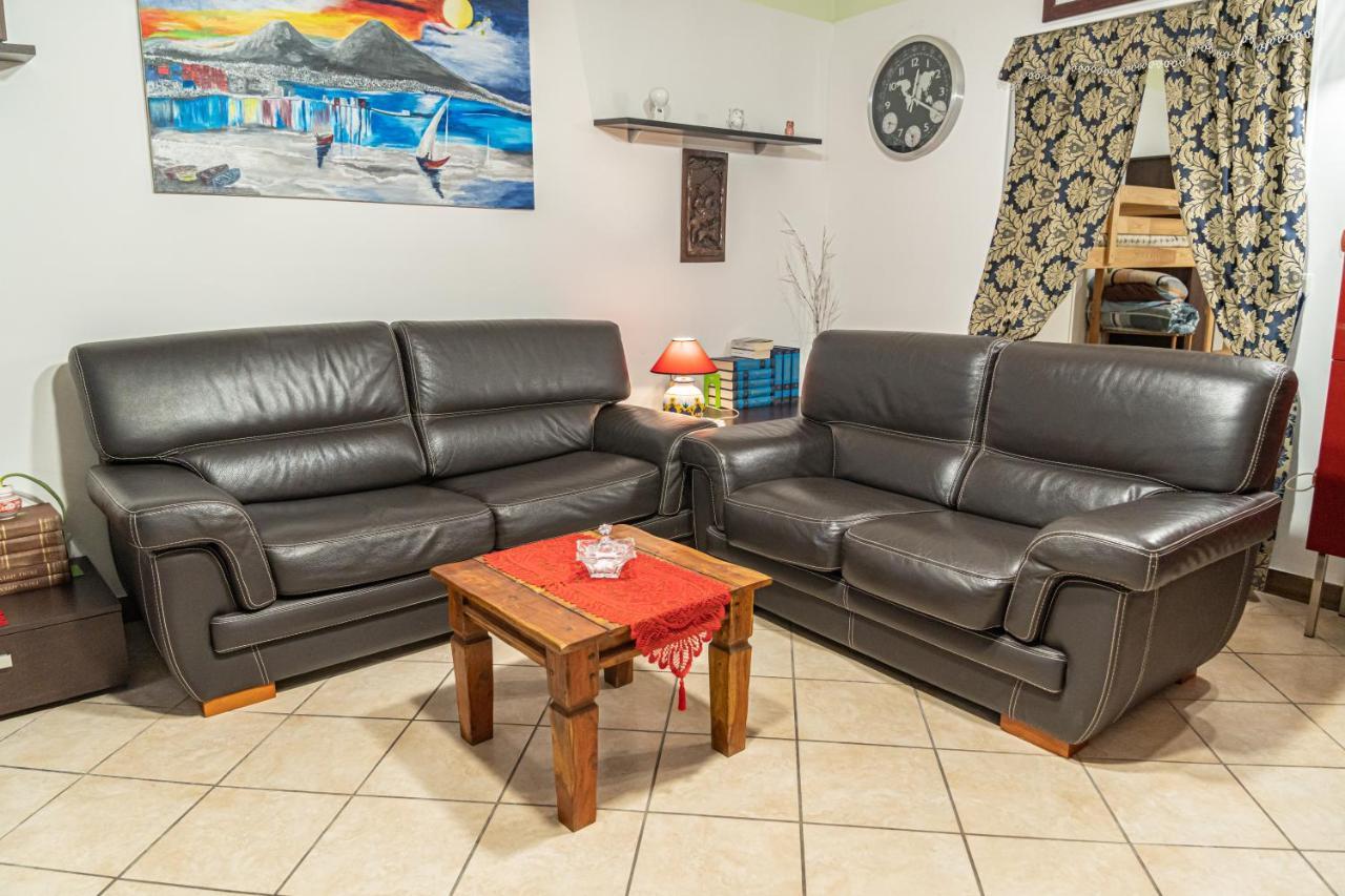 Casarella Chiara Apartment Naples Luaran gambar